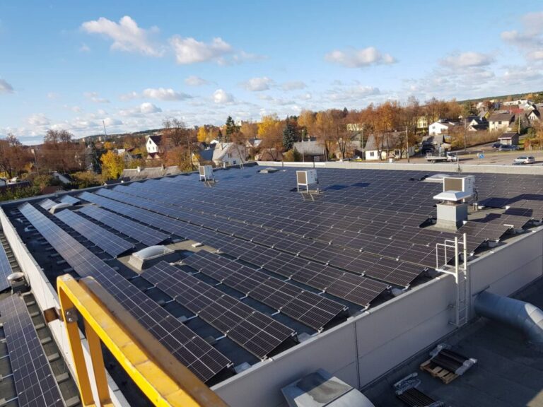 saulės modulių valymas verslui